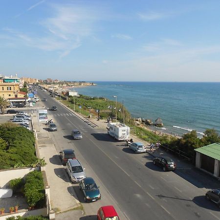 Hotel L'Approdo Anzio Dış mekan fotoğraf